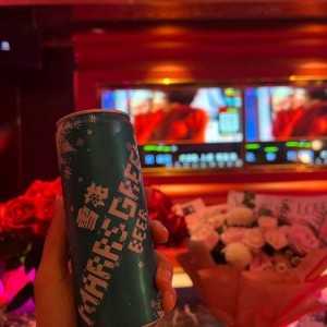 杭州高档ktv消费价格（杭州高端KTV娱乐体验：价格概览与性价比分析）