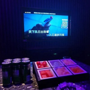 杭州比较出名的酒吧（杭州知名酒吧风情录）
